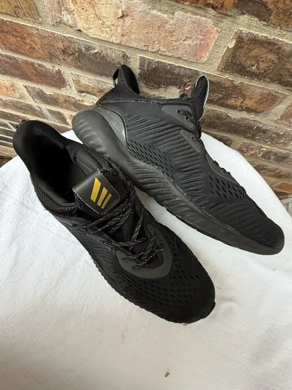 adidas alphabounce core